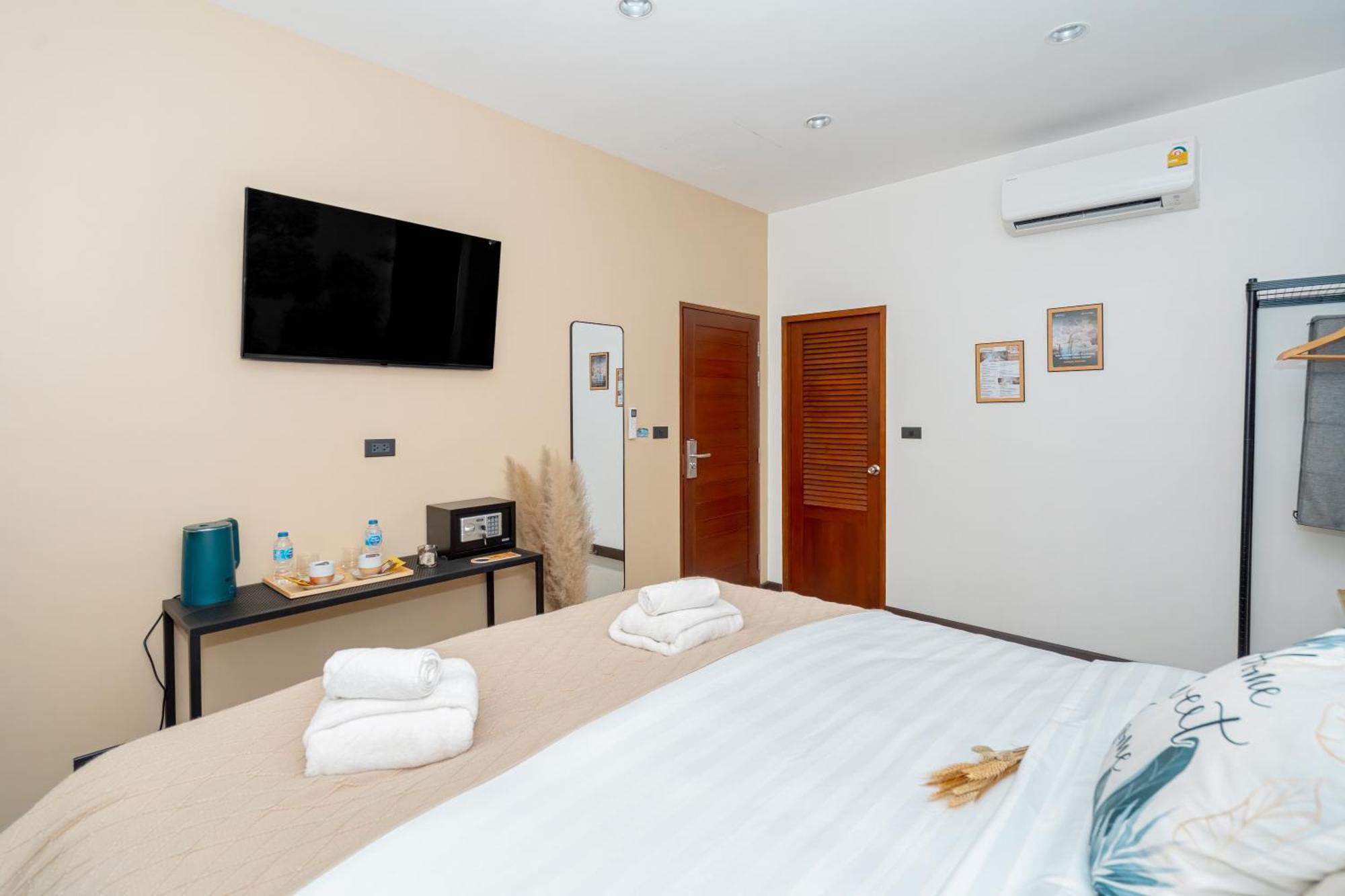 Mitsu Guesthouse Karon Exterior photo