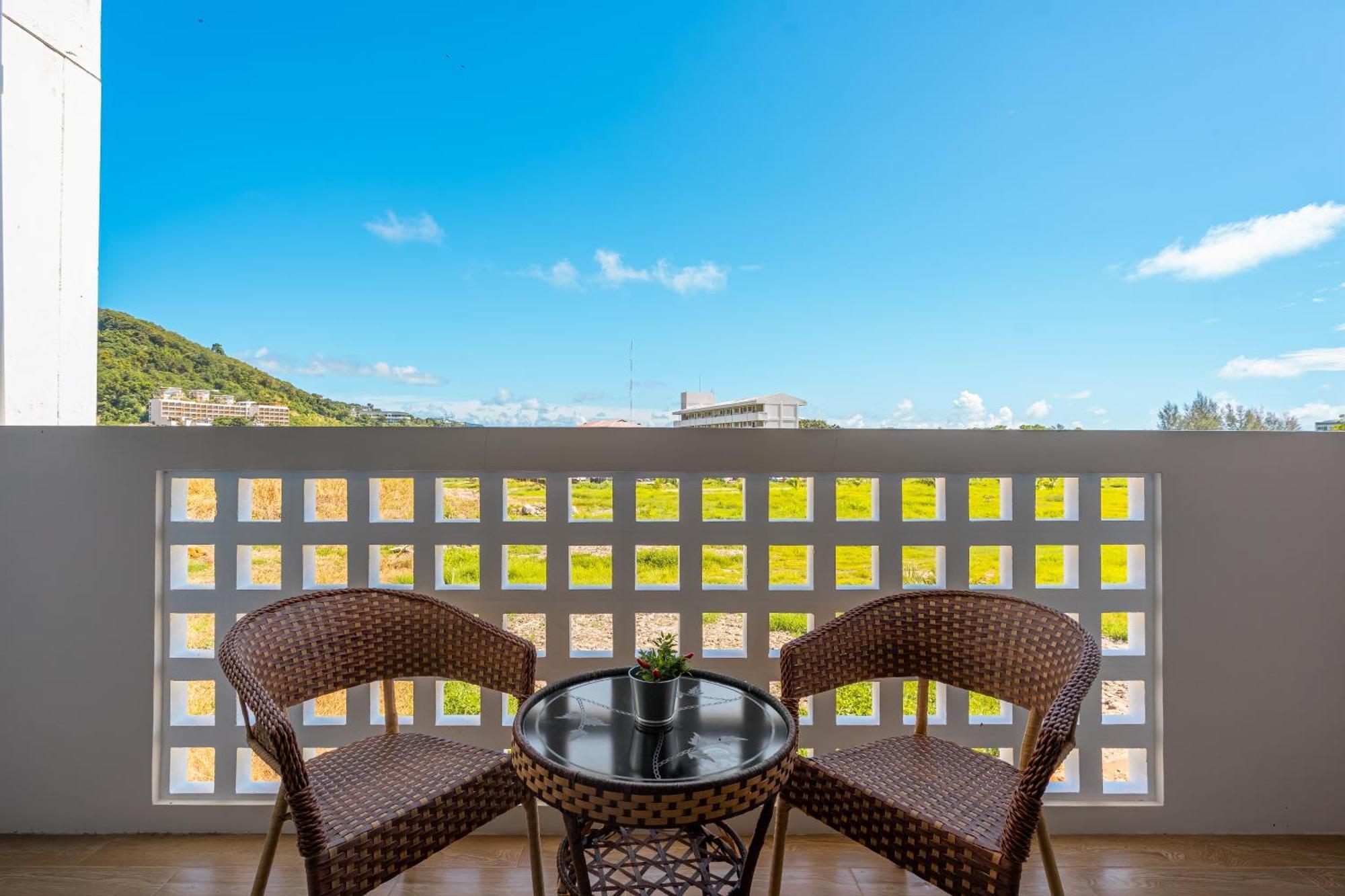 Mitsu Guesthouse Karon Exterior photo